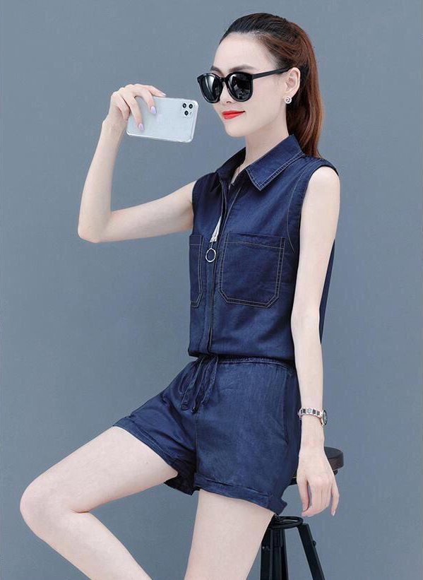 BỘ JEAN ĐÙI ÁO SÁT NÁCH CỔ SƠ MI PHỐI VIỀN SỌC